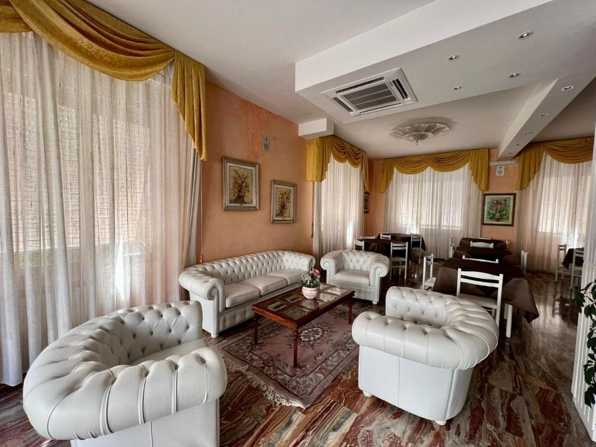 Hotel Marvin Sant'Albino Екстер'єр фото