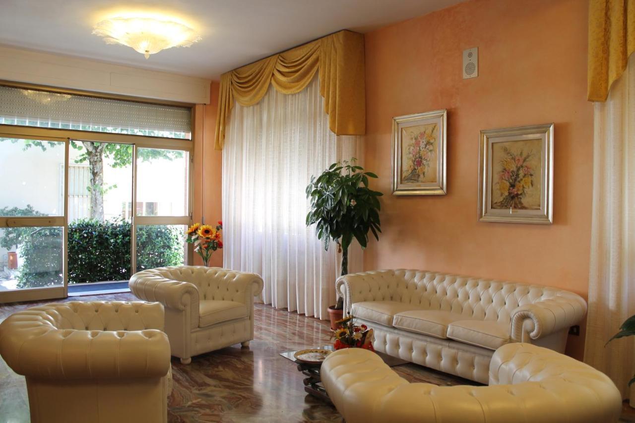 Hotel Marvin Sant'Albino Екстер'єр фото